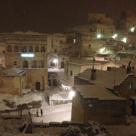Thymus Nei Sassi 2* Matera